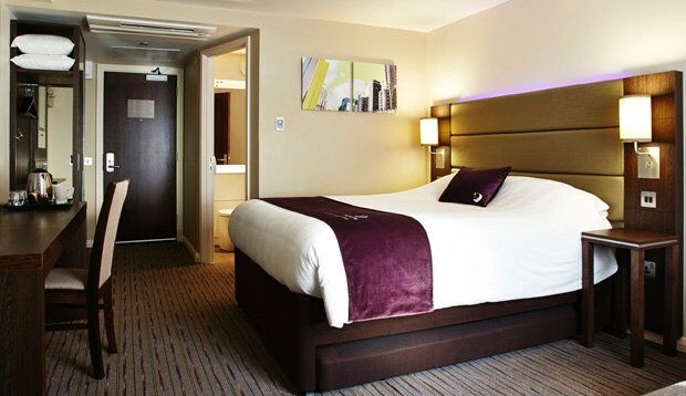 Premier Inn Premier Inn Wirral Greasby Exterior foto